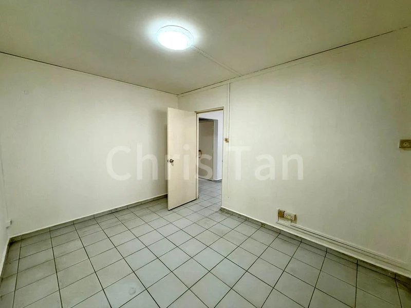 3 Room (3A) HDB for Sale in 313 Woodlands Street 31 - Image 5