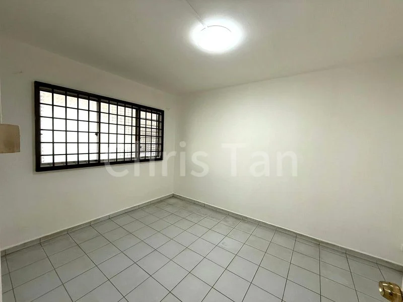 3 Room (3A) HDB for Sale in 313 Woodlands Street 31 - Image 4