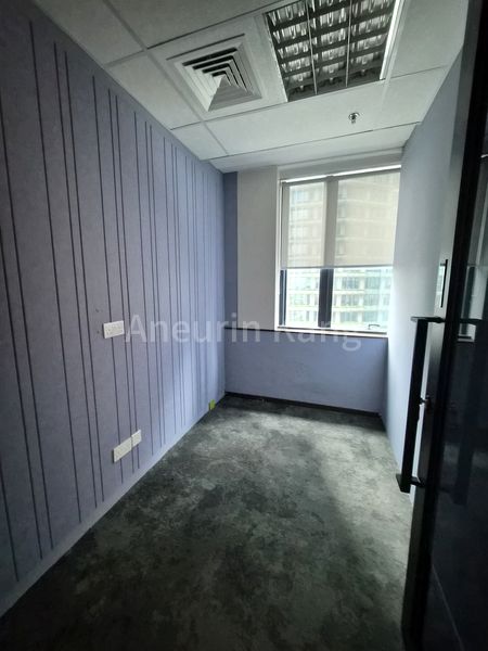 Office for Rent in  Hong Leong Building - Image 5