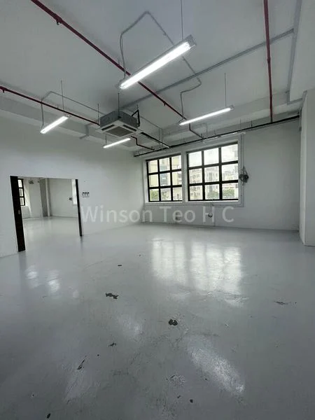 Light Industrial (B1) for Rent: MAE Building - Image 2