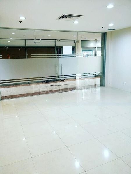 Shop / Shophouse for Sale: High Street Centre - Image 1