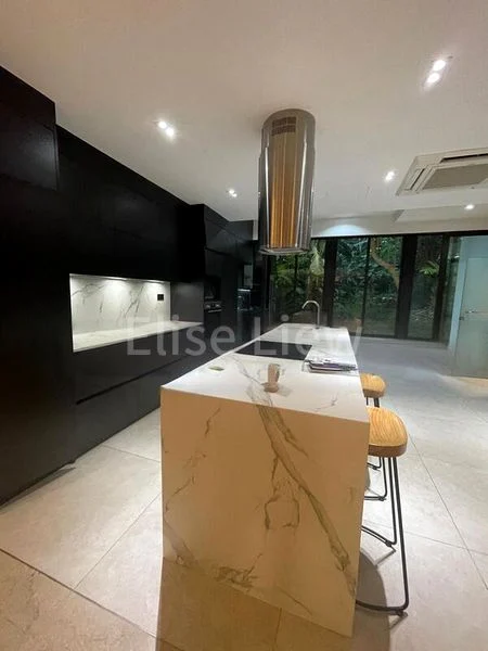 5 Bed Terraced House (Landed) for Rent in  La Suisse - Image 1