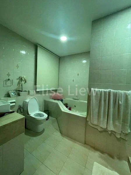 5 Bed Terraced House (Landed) for Rent in  La Suisse - Image 12