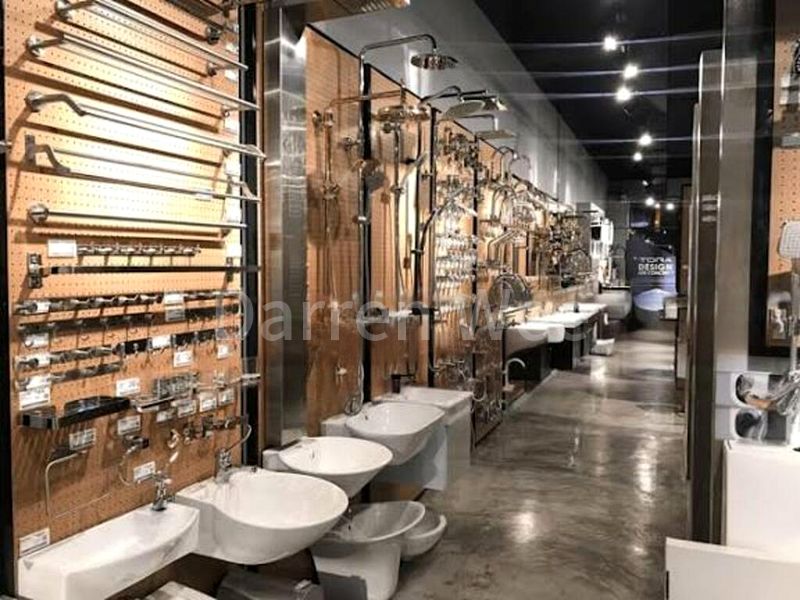 Shop / Shophouse for Rent: ️Showroom / Office️ Prime Central Location - Image 7