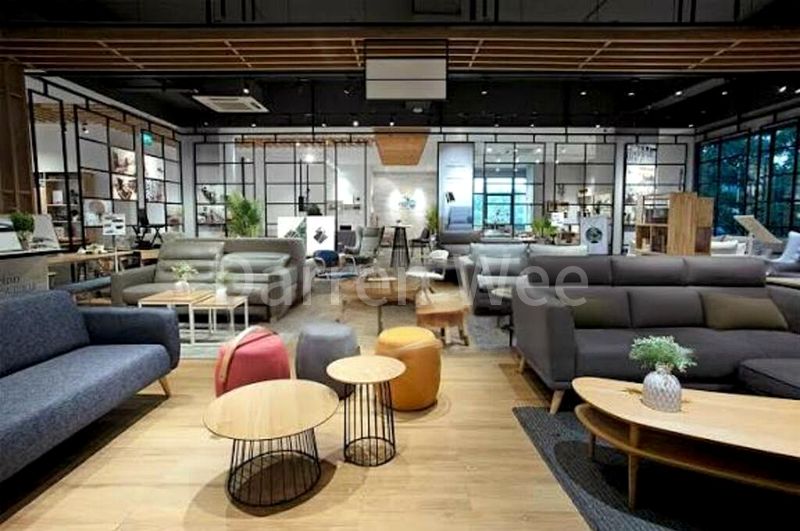 Shop / Shophouse for Rent: ️Showroom / Office️ Prime Central Location - Image 6