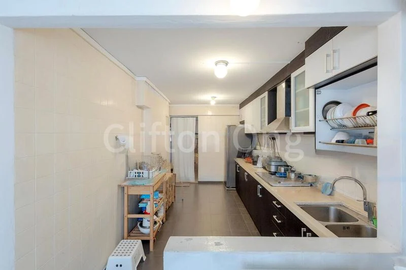 Jumbo HDB for Sale in 339 Woodlands Avenue 1 - Image 5