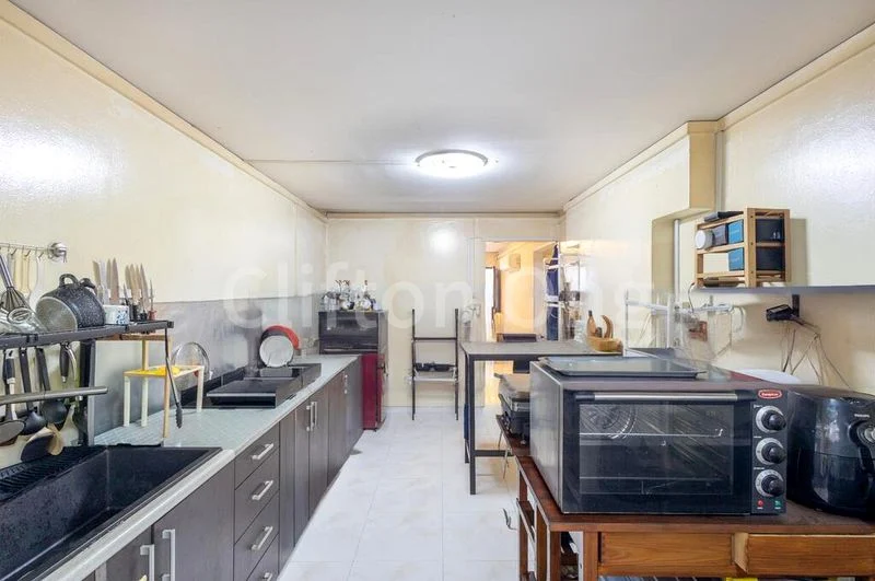 Jumbo HDB for Sale in 339 Woodlands Avenue 1 - Image 16