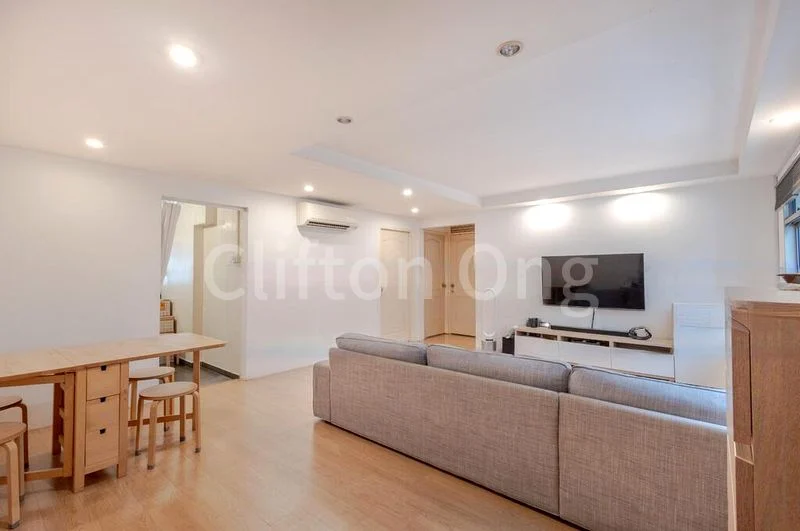 Jumbo HDB for Sale in 339 Woodlands Avenue 1 - Image 2