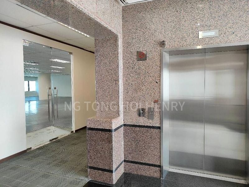 Office for Rent: 80 Robinson Road - Image 2