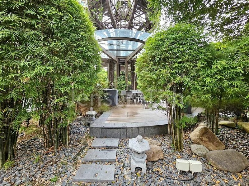 1 Bed Condo for Rent in  The Glades - Image 11