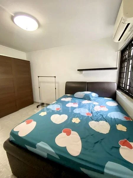 3 Room (3I) HDB for Rent in  128 Bukit Merah View - Image 3