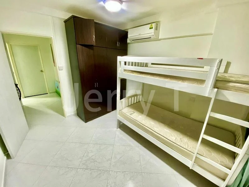 Room (HDB) for Rent in  570 Pasir Ris Street 53 - Image 3