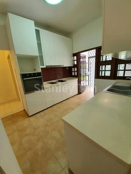 5 Bed Semi-Detached House (Landed) for Rent in  Sunset Way Residence - Image 8