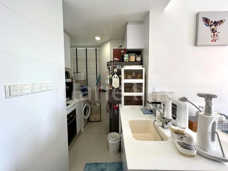 1 Bed Condo for Sale in  The Cascadia - Image 4