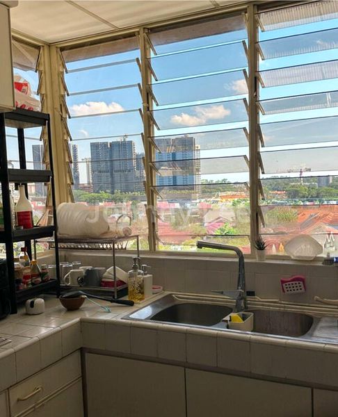 Common Room (Condo) for Rent in  Bullion Park - Image 5