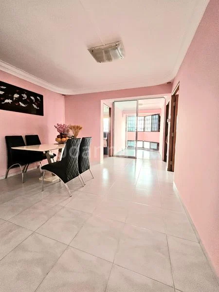 5 Room (5I) HDB for Sale in  227 Jurong East Street 21 - Image 4