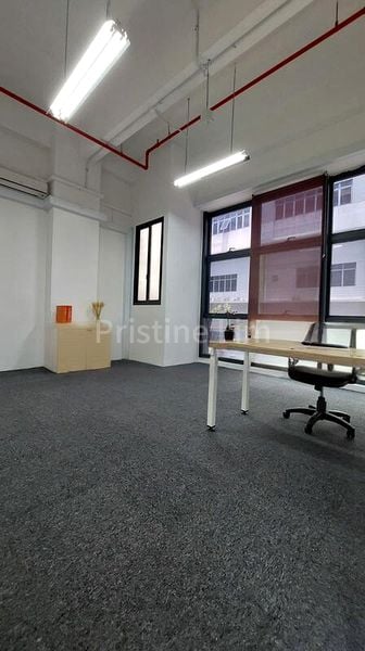 Light Industrial (B1) for Rent: A'Posh BizHub - Image 3