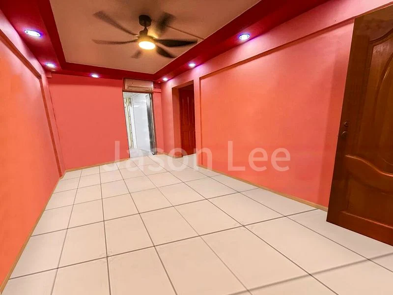 3 Room (3NG) HDB for Sale in  126 Ang Mo Kio Avenue 3 - Image 1