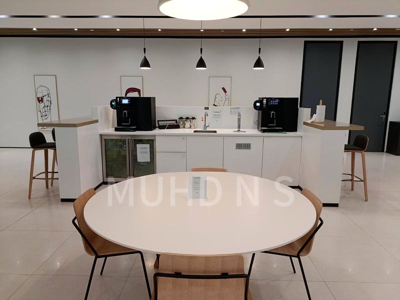 Office for Rent: ASIA SQUARE TOWER 1 - Image 4