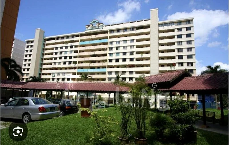 Common Room (HDB) for Rent in  108 Serangoon North Avenue 1 - Image 3