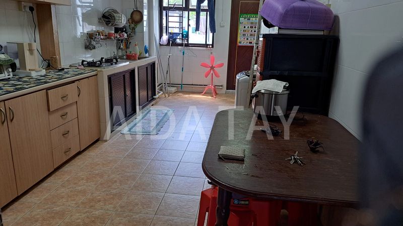 Common Room (HDB) for Rent in  54 Marine Terrace - Image 6