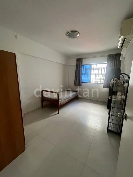 4 Room (4A) HDB for Rent in  141 Tampines Street 12 - Image 3