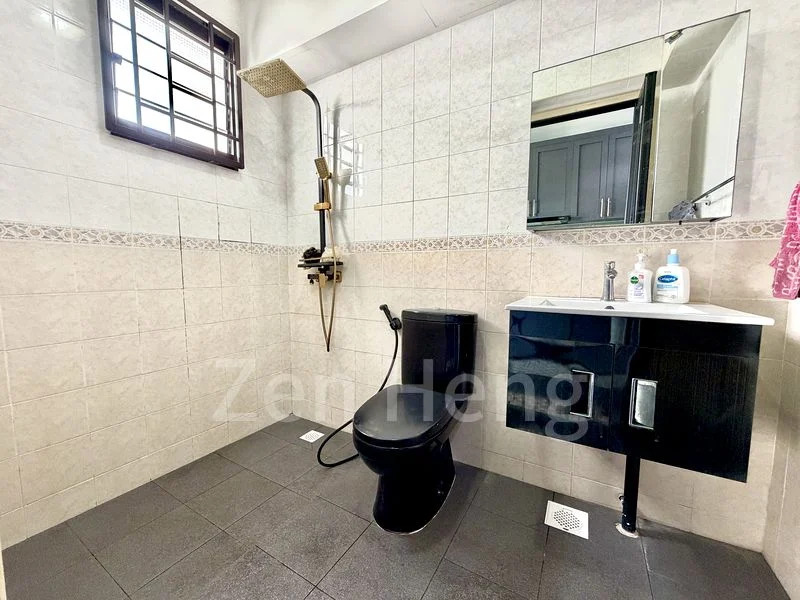 5 Room (5I) HDB for Sale in  764 Woodlands Circle - Image 11