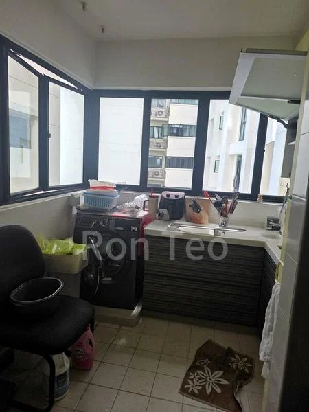 Common Room (HDB) for Rent in  686B Jurong West Central 1 - Image 5