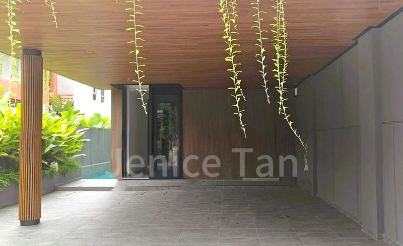 6 Bed Corner Terrace (Landed) for Sale in  The Florence Residences - Image 7