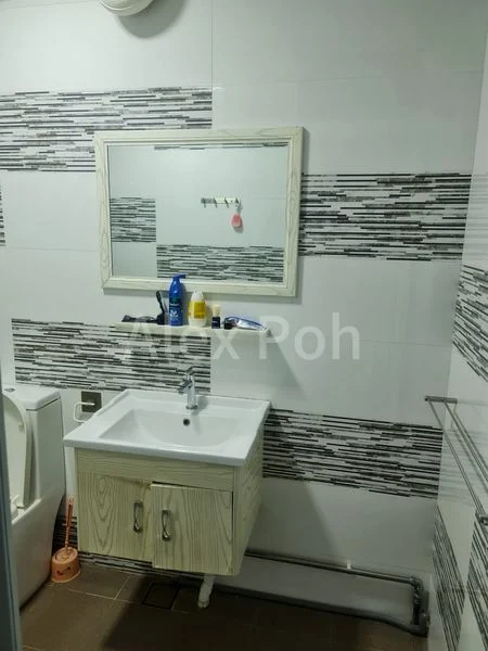 Common Room (HDB) for Rent in 3 Toh Yi Drive - Image 4