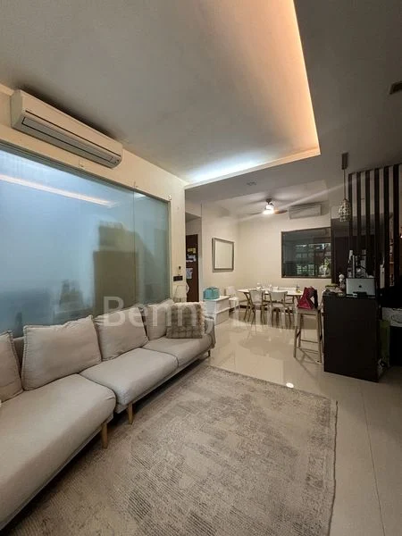 3+1 Bed Condo for Sale in  The Raintree - Image 1