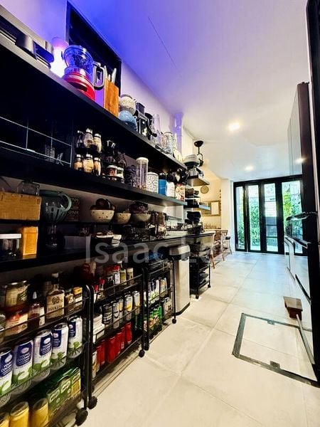 2 Bed Apartment (Condo) for Sale in  Moh Guan Terrace - Image 3