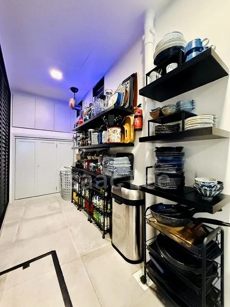 2 Bed Apartment (Condo) for Sale in  Moh Guan Terrace - Image 4