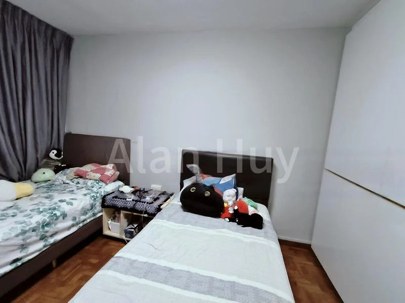 Common Room (HDB) for Rent in  102 Bishan Street 12 - Image 12