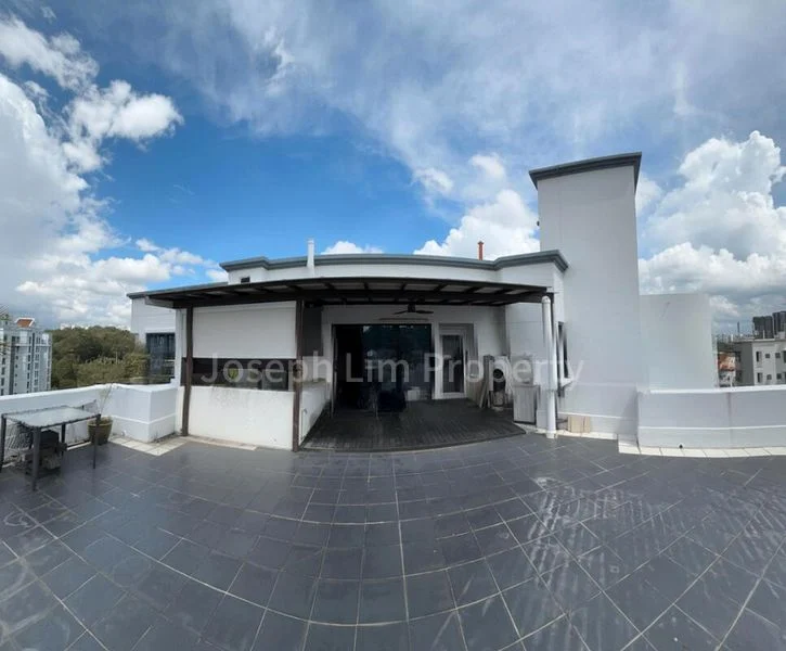4 Bed Condo for Sale in Montrosa - Image 3