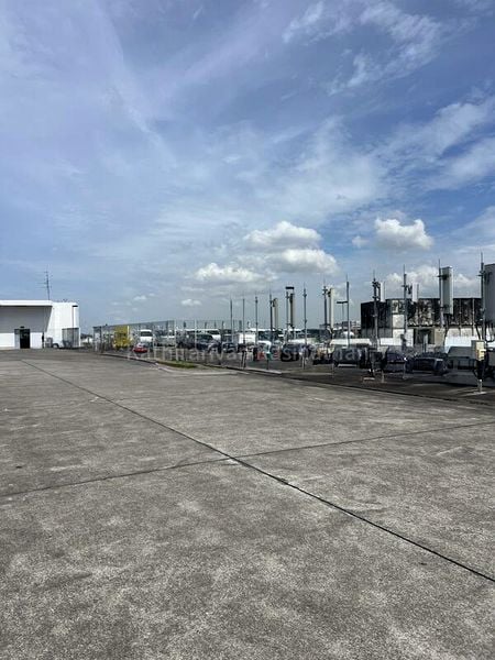 Light Industrial (B1) for Rent: Wcega Plaza - Image 1