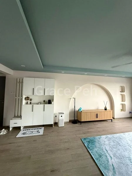 Common Room (HDB) for Rent in  230 Jurong East Street 21 - Image 1