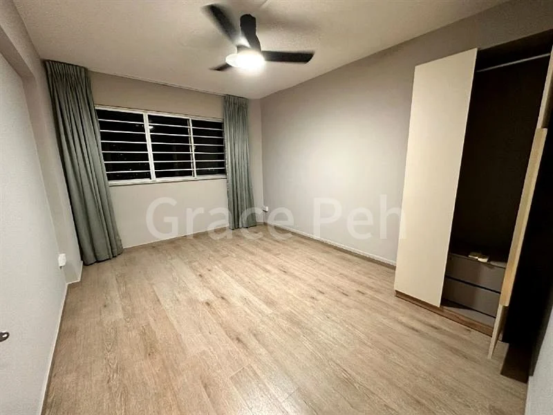 Common Room (HDB) for Rent in  230 Jurong East Street 21 - Image 4