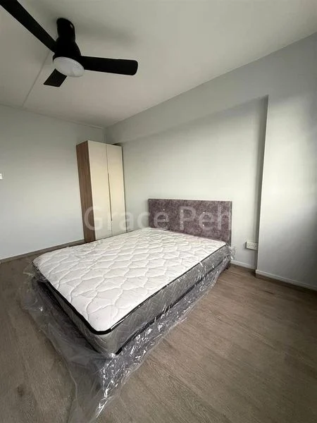 Common Room (HDB) for Rent in  230 Jurong East Street 21 - Image 3