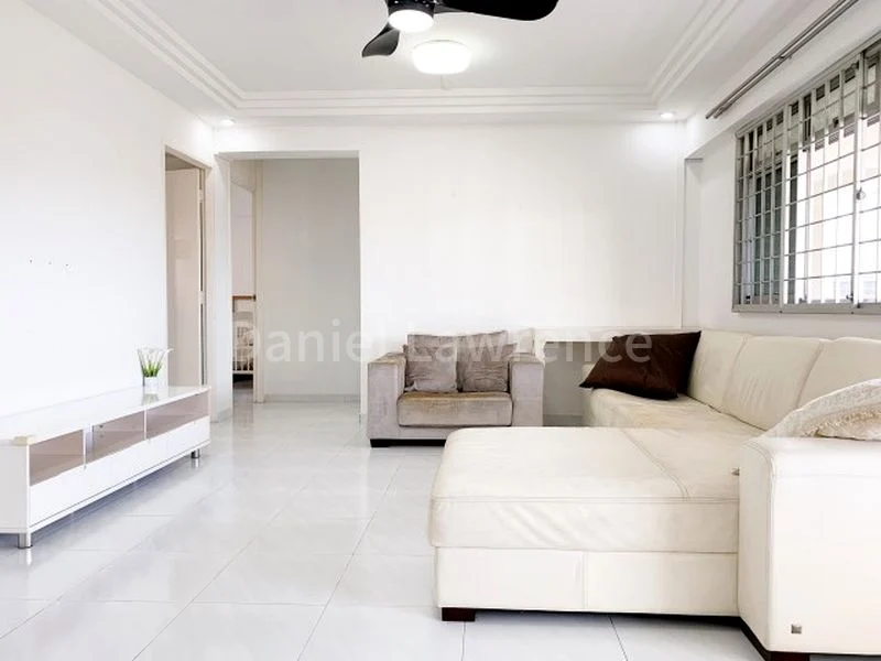 4 Room (4A) HDB for Rent in 365 Woodlands Avenue 5 - Image 2