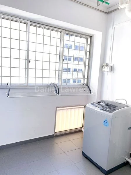 4 Room (4A) HDB for Rent in 365 Woodlands Avenue 5 - Image 9