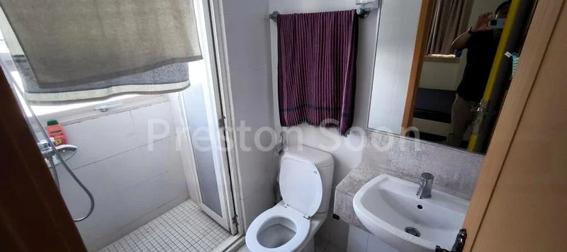 Common Room (Condo) for Rent in  Le Crescendo - Image 1