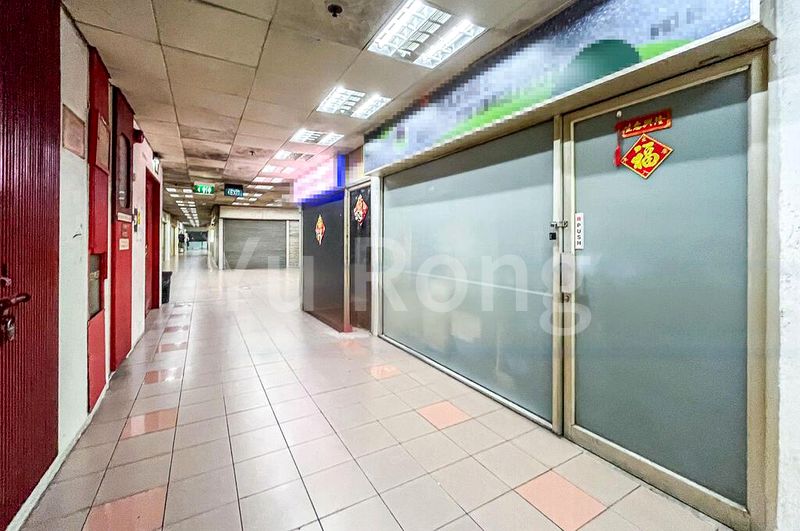 Golden Mile Tower: Retail Shop for Sale - Image 4