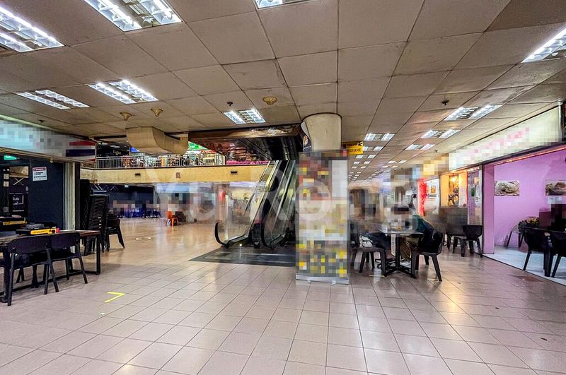 Golden Mile Tower: Retail Shop for Sale - Image 12