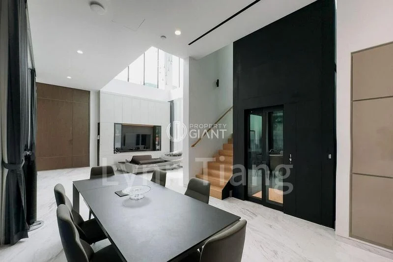 6 Bed Semi-Detached House (Landed) for Sale in Kembangan Estate - Image 11