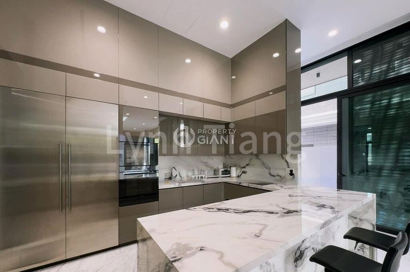 6 Bed Semi-Detached House (Landed) for Sale in Kembangan Estate - Image 2