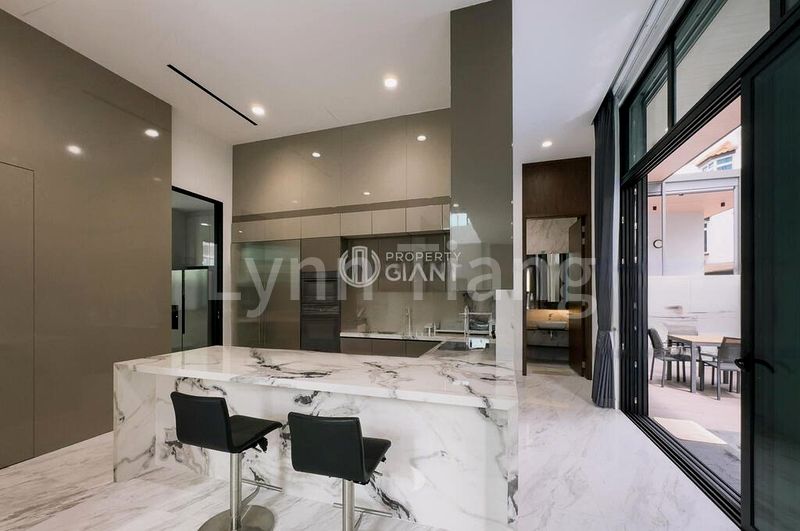 6 Bed Semi-Detached House (Landed) for Sale in Kembangan Estate - Image 3