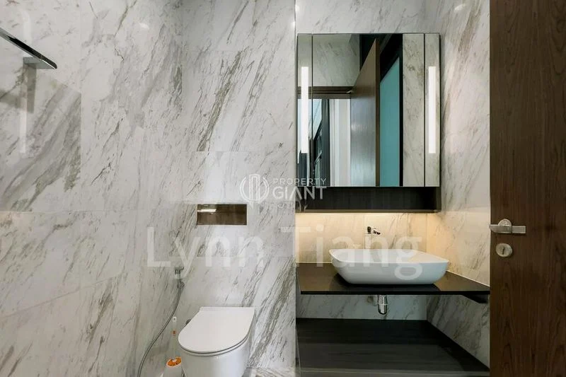 6 Bed Semi-Detached House (Landed) for Sale in Kembangan Estate - Image 16