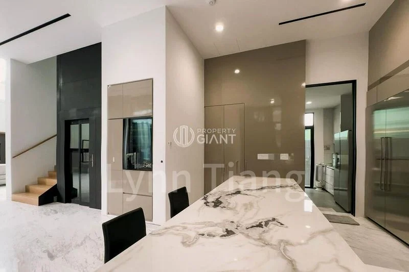 6 Bed Semi-Detached House (Landed) for Sale in Kembangan Estate - Image 15