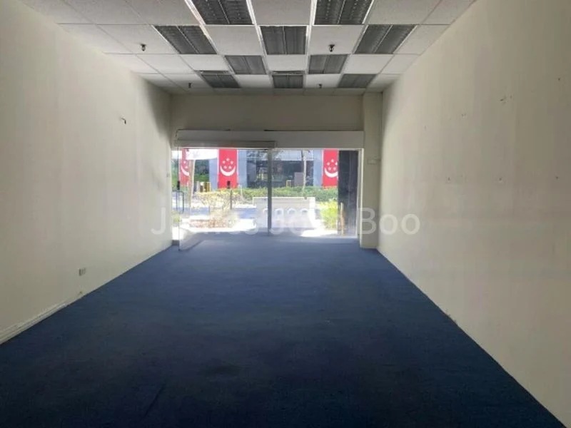 Mall Shop for Sale: Inexpensive 600 sqft shop near City Hall MRT, level 1; available soon. - Image 3